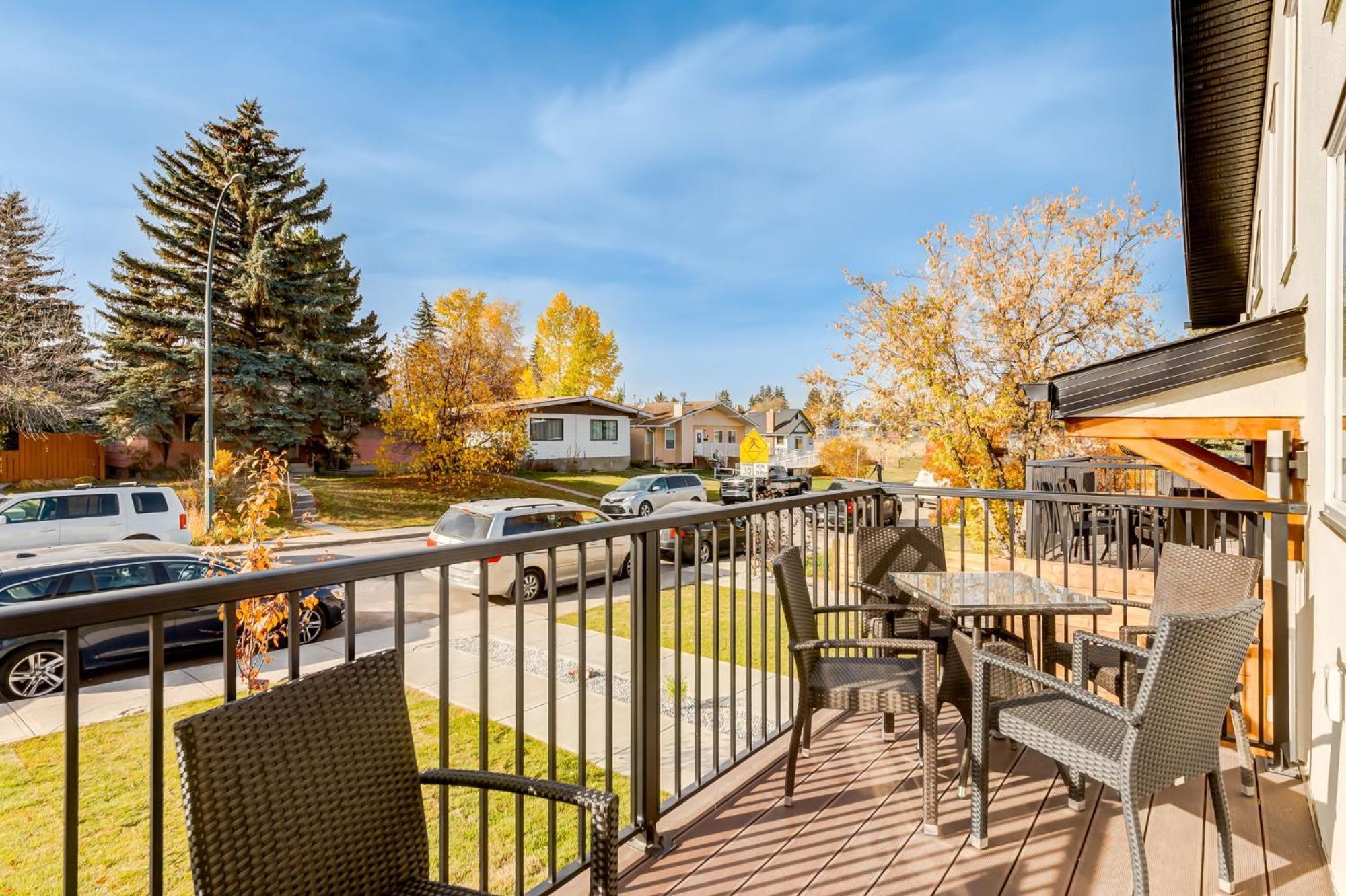 Free Parking, Perfect Family With King Bed Calgary